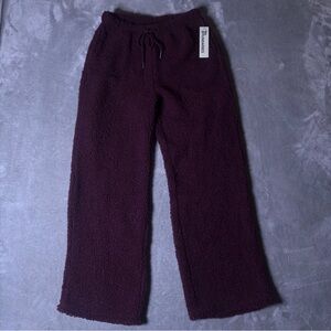 No Boundaries Women’s Wide Leg Plush Pants (New with Tag)